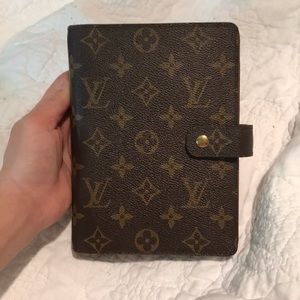 Louis Vuitton agenda MM